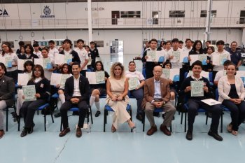 1,381 estudiantes del Bachillerato SABES concluyen el proyecto Desarrolladores del Futuro