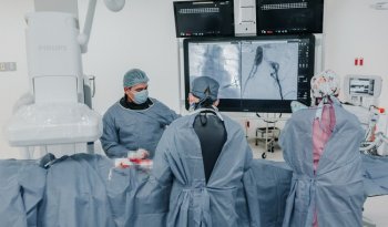 IMSS Chiapas realiza cirugía endovascular de alta complejidad en el HGRE No. 13
