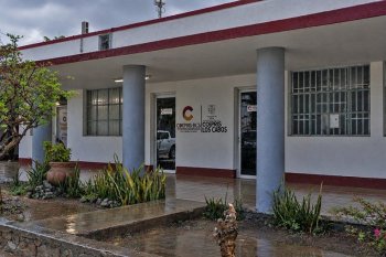 COEPRIS suspende venta de alimentos en la vía pública de Los Cabos por lluvias