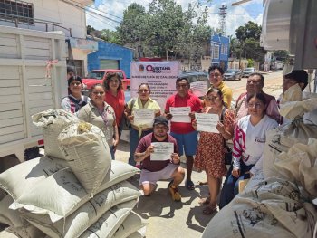 SEDARPE entrega 20.45 toneladas de alimento para productores de nueve municipios