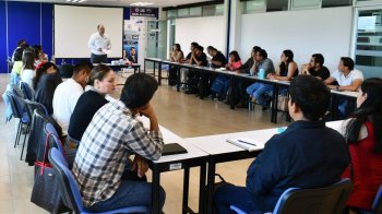 UTEQ e IQEI inician incubación de 31 emprendedores de la ZMQ