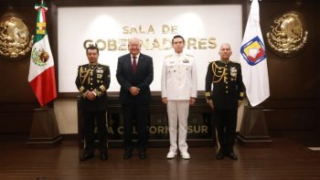Castro Cosío encabeza el Grito de Independencia en La Paz