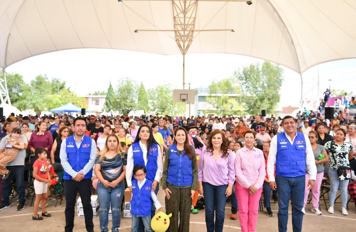 Tere Jiménez lleva apoyos alimenticios a más de mil familias en San Francisco de los Romo