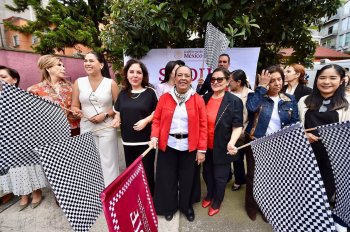 Zacatecas recibe dos unidades del SNDIF para traslado de personas con discapacidad