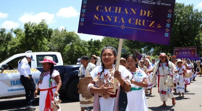 Más de 4 mil artesanos de 64 comunidades desfilarán en Morelia este domingo