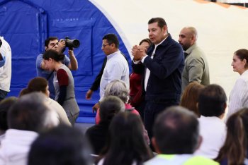 Hospital Itinerante 5 de Mayo realiza mil cirugías gratuitas de cataratas en Puebla