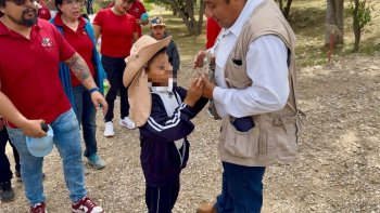 DIF Oaxaca lleva a estudiantes del CAM 01 a recorrido accesible en Monte Albán