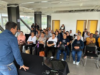 Adultos mayores de Fresnillo visitan Quantum Ciudad del Conocimiento en Zacatecas