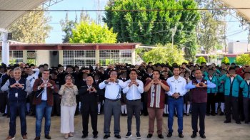 COBAEP e IEEA firman convenio para alfabetizar a mayores de 15 años en Puebla