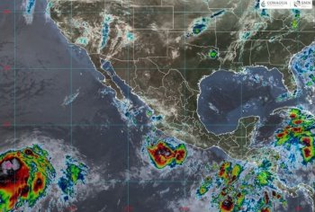 Huracán Polo categoría 1 se aleja de Oaxaca, pero dejará lluvias fuertes y oleaje de 3