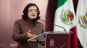 Michoacán aplicará restricción de celulares en aulas de educación básica