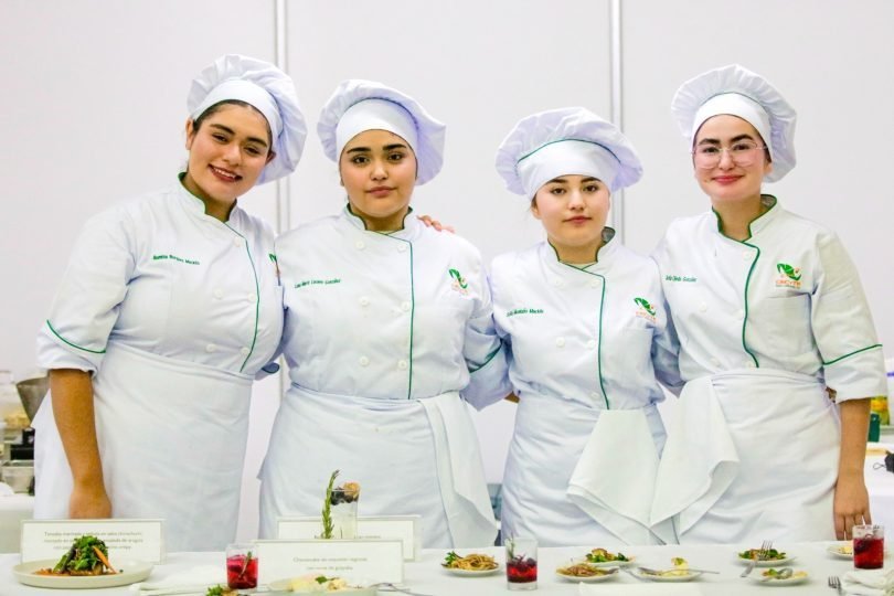 CECyTE BCS y otros subsistemas realizan muestra gastronómica del maíz en La Paz