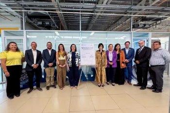 Firman convenio para capacitar a 100 mujeres de Tarjeta Rosa en Guanajuato
