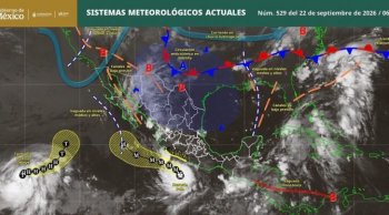 Huracán Polo alcanza categoría 5; suspenden clases en siete municipios de Michoacán