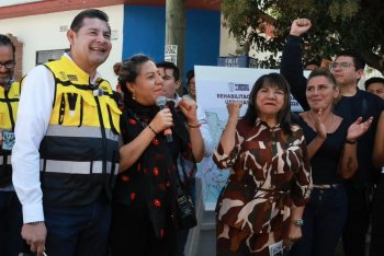 Puebla interviene 13 mil calles con maquinaria propia y asfalto de Pemex