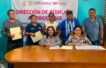 Guerrero concluye entrega de pólizas de seguro de vida a periodistas afiliados al FAP