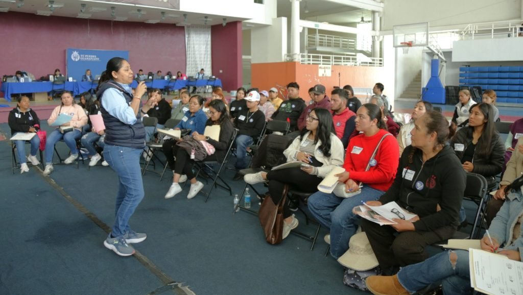 Taller Inicial del Emprendedor llega a Doctor Mora; abre paso al apoyo Creemos en Ti de 7 mil pesos