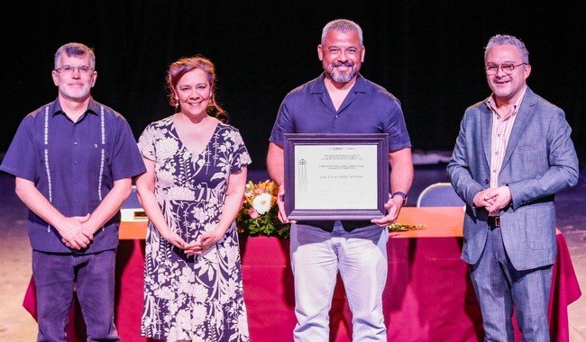 Juan Carlos Valdez González recibe el Premio Bellas Artes de Dramaturgia Luisa Josefina Hernández 2026