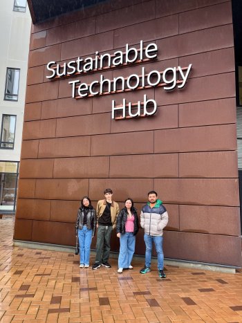 Estudiantes poblanos ganadores de Electrohack 2025 realizan estancia en Finlandia