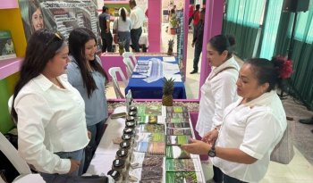 INIFAP expone cacao, café y micorrizas en la Feria Anual de Huimanguillo 2026