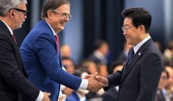 México y Corea del Sur firman siete acuerdos y buscan más inversiones en foro con 400 empresarios
