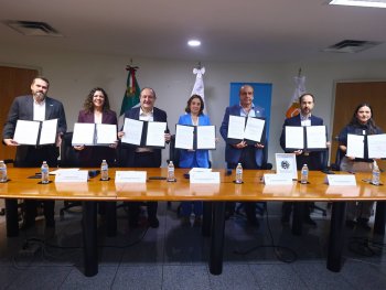 Nuevo León y UNICEF firman alianza para proteger a menores en el sector turístico