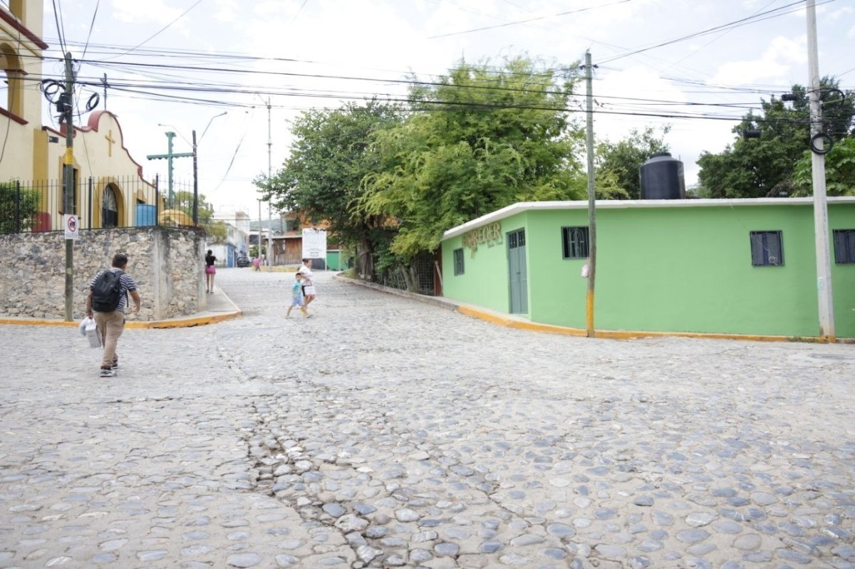 Querétaro inicia obra social en la calle Sonora de Jalpan de Serra con inversión de 10.3 mdp