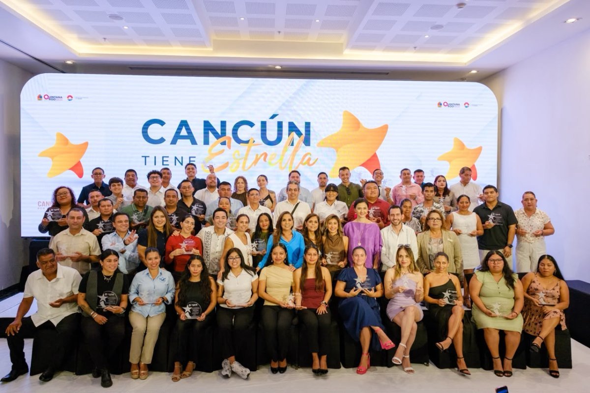 Reconocen a 44 trabajadores del turismo en la edición 11 de Cancún Tiene Estrella