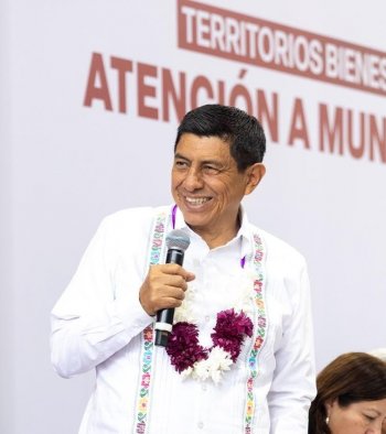 Jara anuncia inversión en San Agustín Loxicha: 22 mdp para vialidad y más de 5 mdp en escuelas