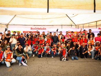 ReciclaLeón suma textiles y llega a Walmart Las Torres en su tercera edición