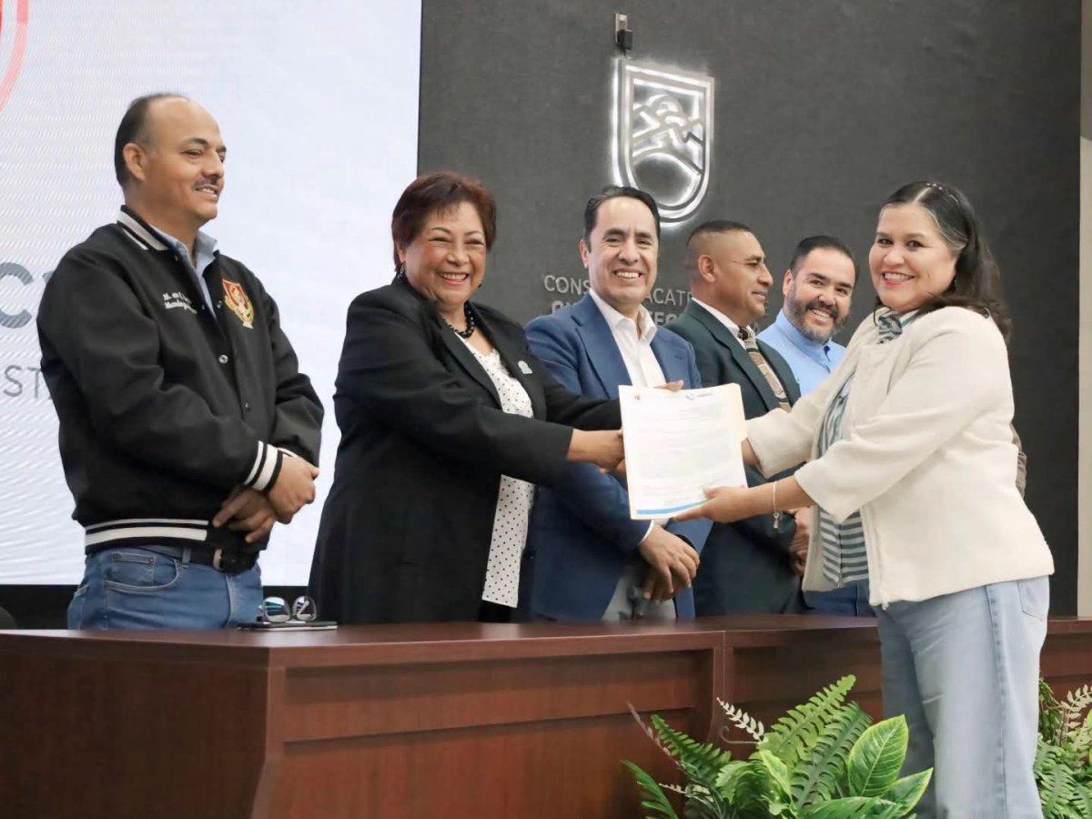Cecytez acredita planes de Protección Civil en sus 54 planteles y oficinas centrales