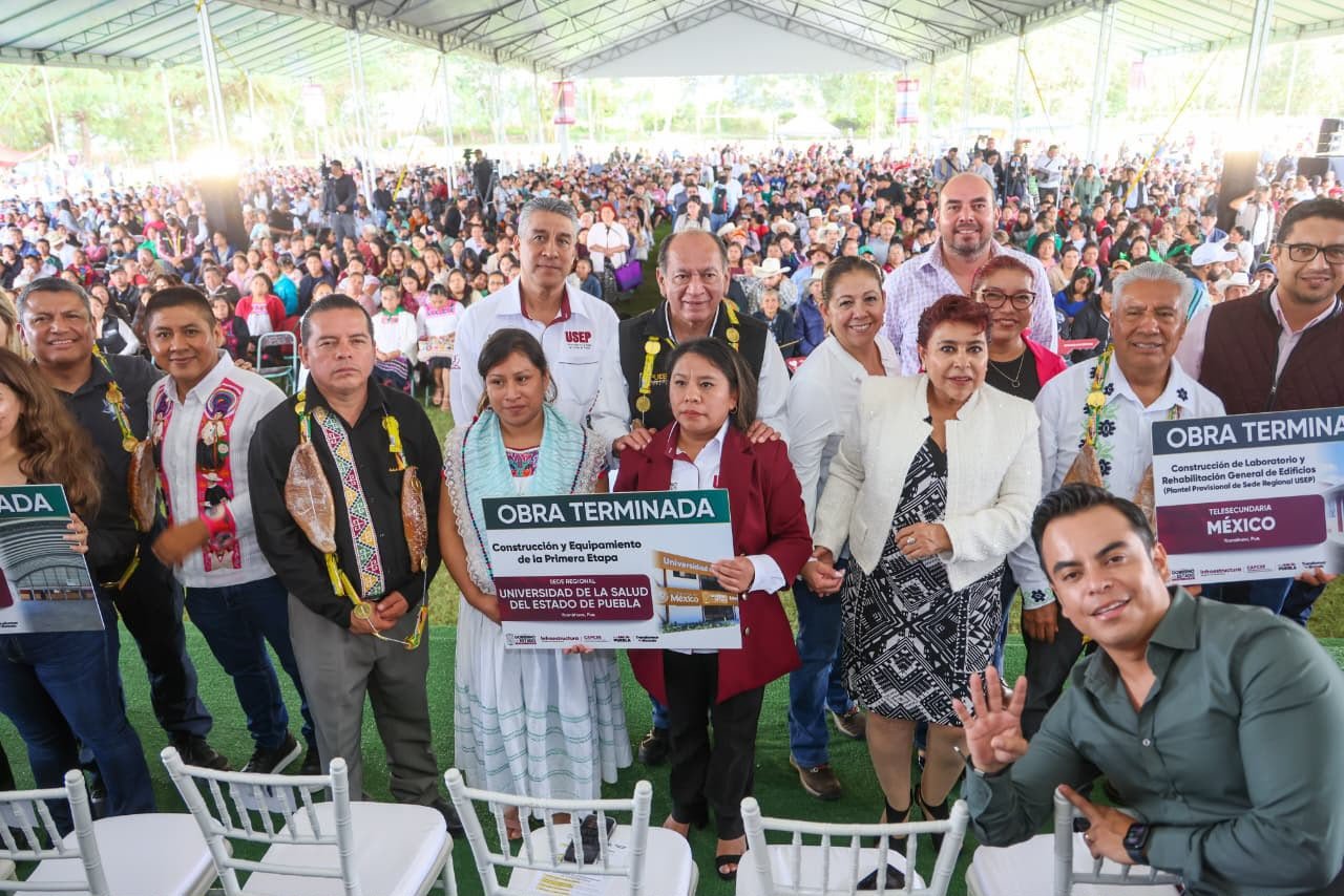 Entregan apoyos al campo y obra comunitaria por más de 900 productores en la Sierra Nororiental de Puebla
