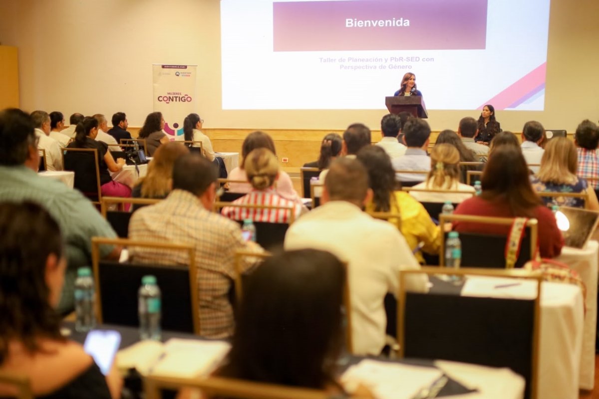 Taller de perspectiva de género en el presupuesto reúne a 120 servidores públicos en Michoacán