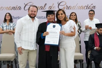 Egresan 42 especialistas en derecho de la Universidad Judicial de Quintana Roo