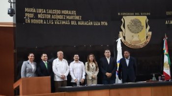 Develan en Congreso de BCS leyenda en honor a víctimas del huracán Liza a 50 años