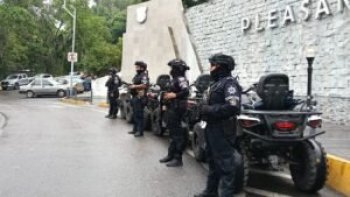 Motopatrullas de la Unidad de Proximidad Policial recorren Chilpancingo para prevenir delitos