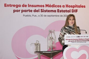Ceci Arellano entrega equipo médico por 7.4 mdp a cinco hospitales de Puebla