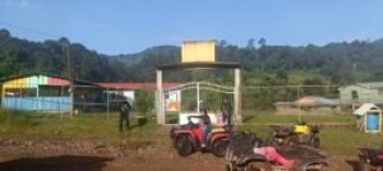 Policía Estatal vigila escuelas de Fresnos de Puerto Rico en Ajuchitlán del Progreso