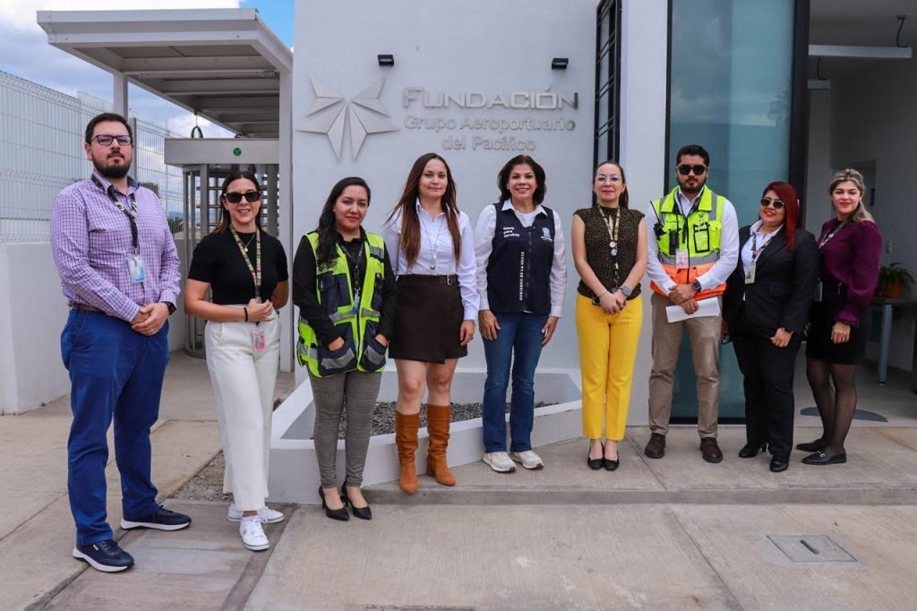 Capacitan a 255 trabajadores del Aeropuerto de Guanajuato para atender casos de violencia contra mujeres