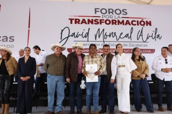 Gobernador de Zacatecas anuncia 250 tractores y 480 consultorios en foro de Río Grande
