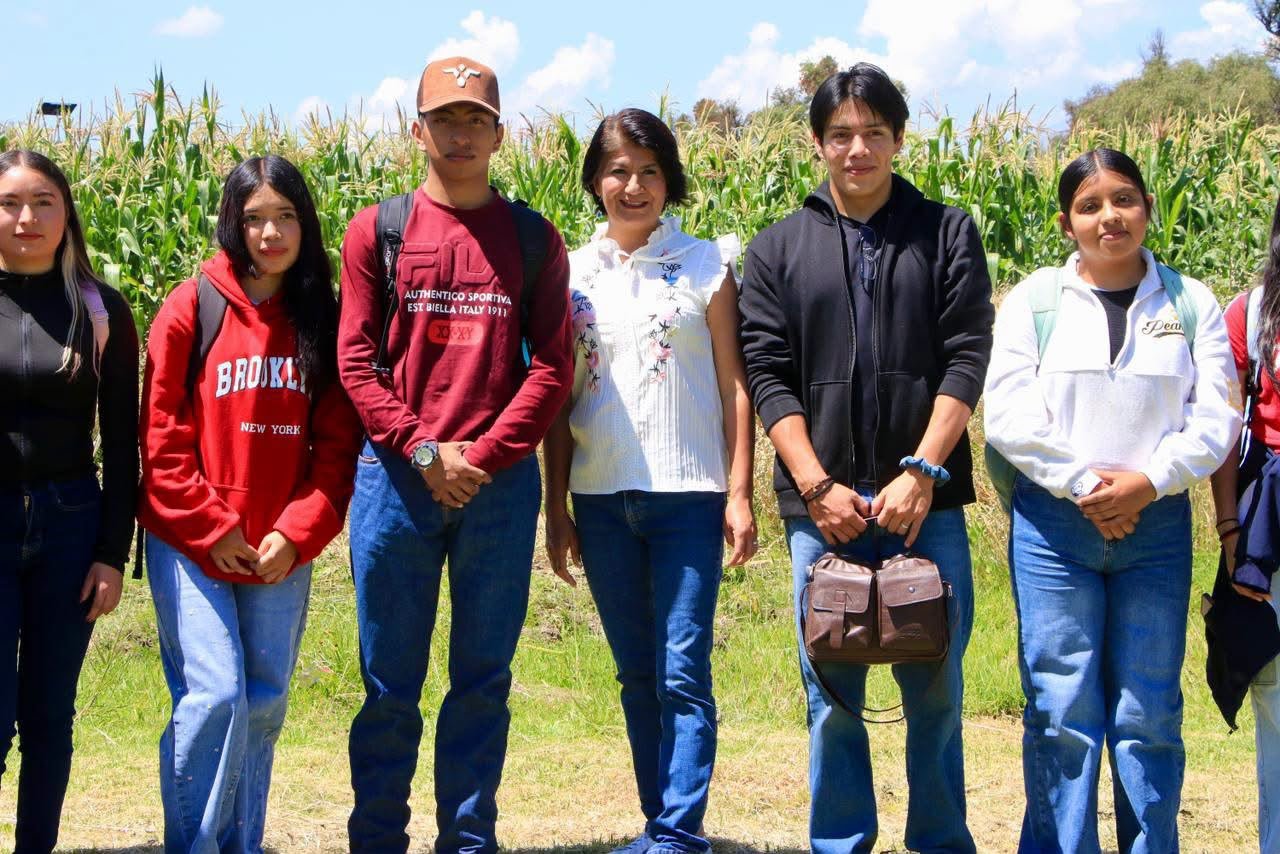 Rectora de la UTH convoca a 100 estudiantes a tecnificar el campo en la región Izta-Popo