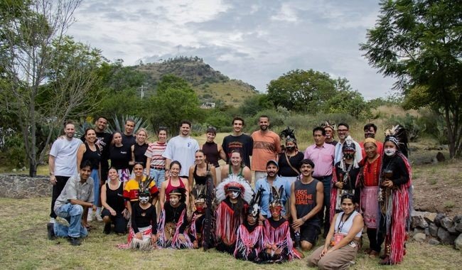 Bangarra Dance Theatre intercambia saberes con Comonfort en el Festival Cervantino