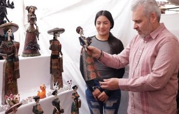 Feria de la Catrina de Capula crece de 20 a 260 artesanos en 15 años