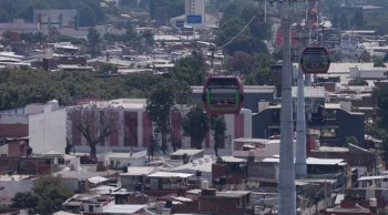Gobernador de Michoacán reporta inversión de 6 mil mdp en obras para Uruapan