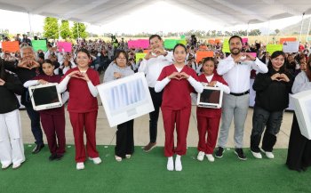 Armenta invierte 3 mdp en laboratorios y paneles solares en la Universidad Tecnológica de Oriental