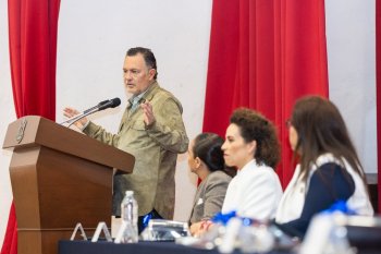 Gobernador Kuri entrega Galardón FECAP 2026 a profesionistas de San Juan del Río