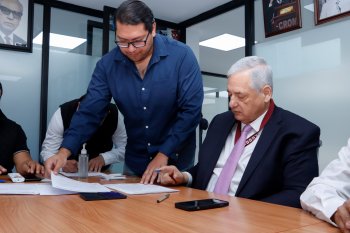 ISSSTEP y SUTISSSTEP ratifican convenio de incremento salarial 2026 en Puebla