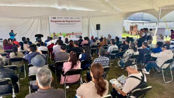 Orienta gobierno de Puebla a 174 personas sobre regularización de predios en Amozoc