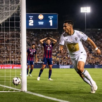 Pumas da el golpe ante Atlante con doblete de Juninho