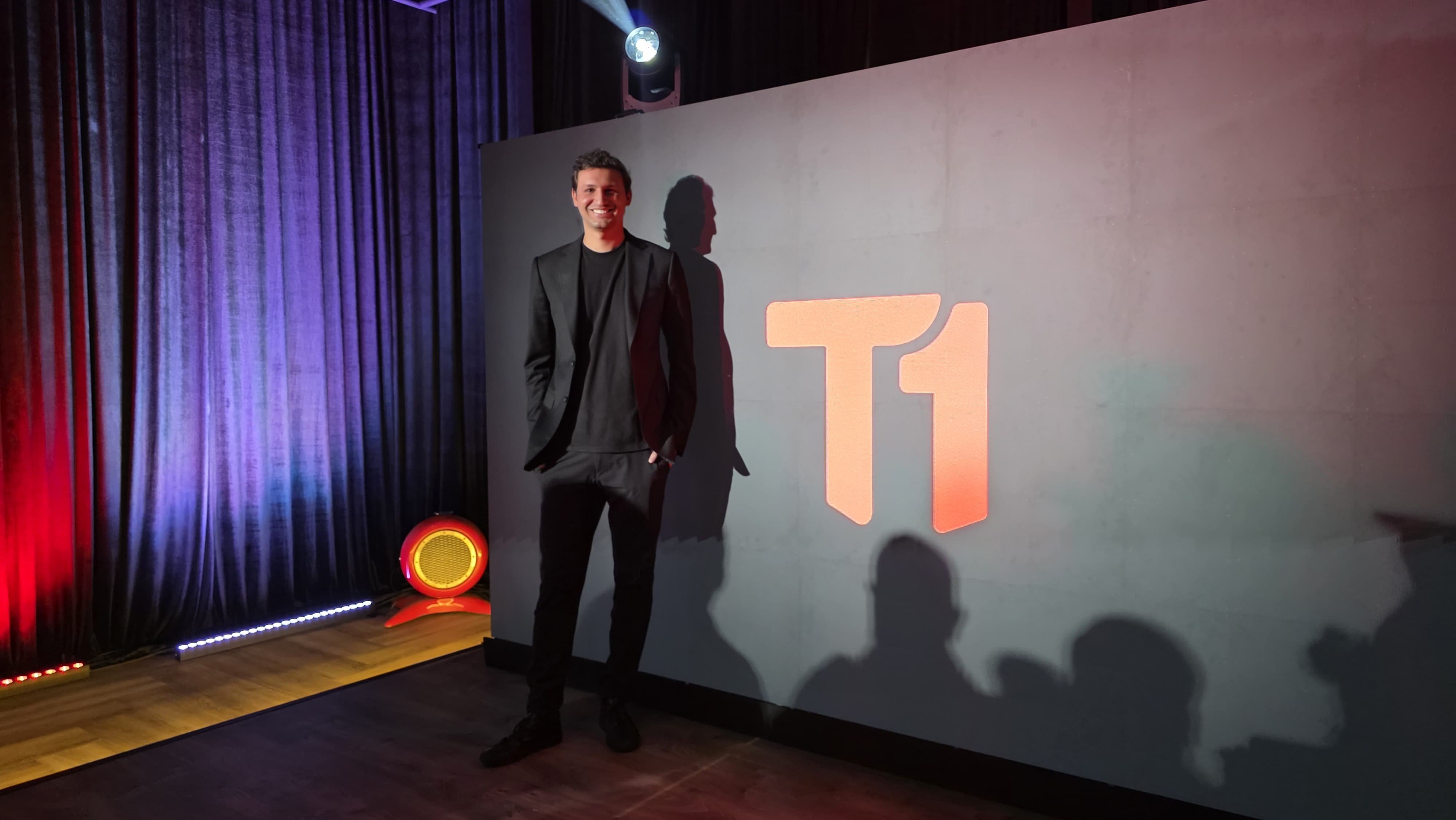 T1 lanza su inteligencia artificial Uno e incorpora punto de venta y facturación